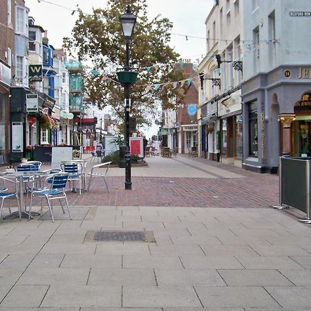 Queens Apartment Worthing Dış mekan fotoğraf